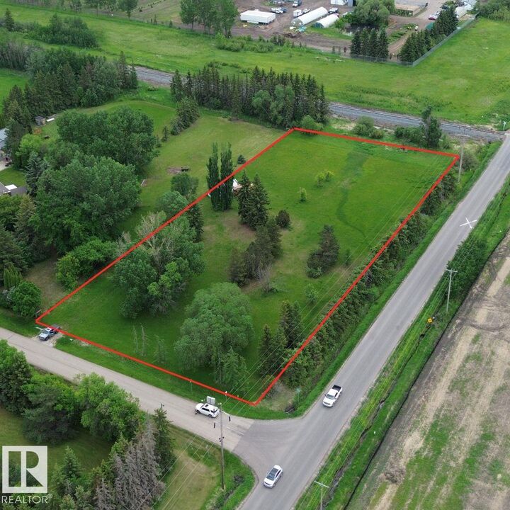 Property Photo:  53371 Rge Road 231  AB T8A 4V2 