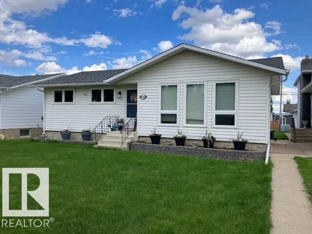 Property Photo:  4229 48A Street  AB T9C 1B2 