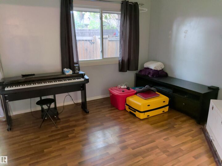 Property Photo: 2724 105 Street NW AB T6J 4J3