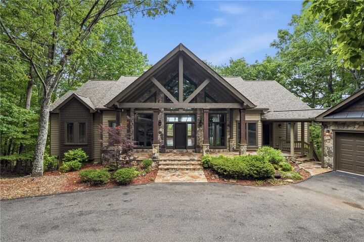 Property Photo: 861 Summit Drive GA 30143
