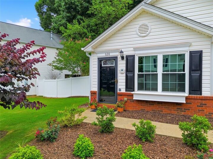 Property Photo:  628 Spanish Oak Drive  GA 30102 