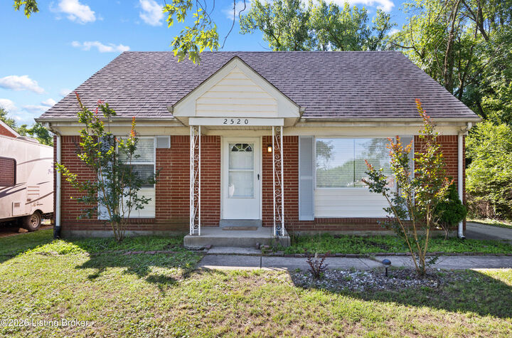 Property Photo:  2520 Lamborne Blvd  KY 40272 