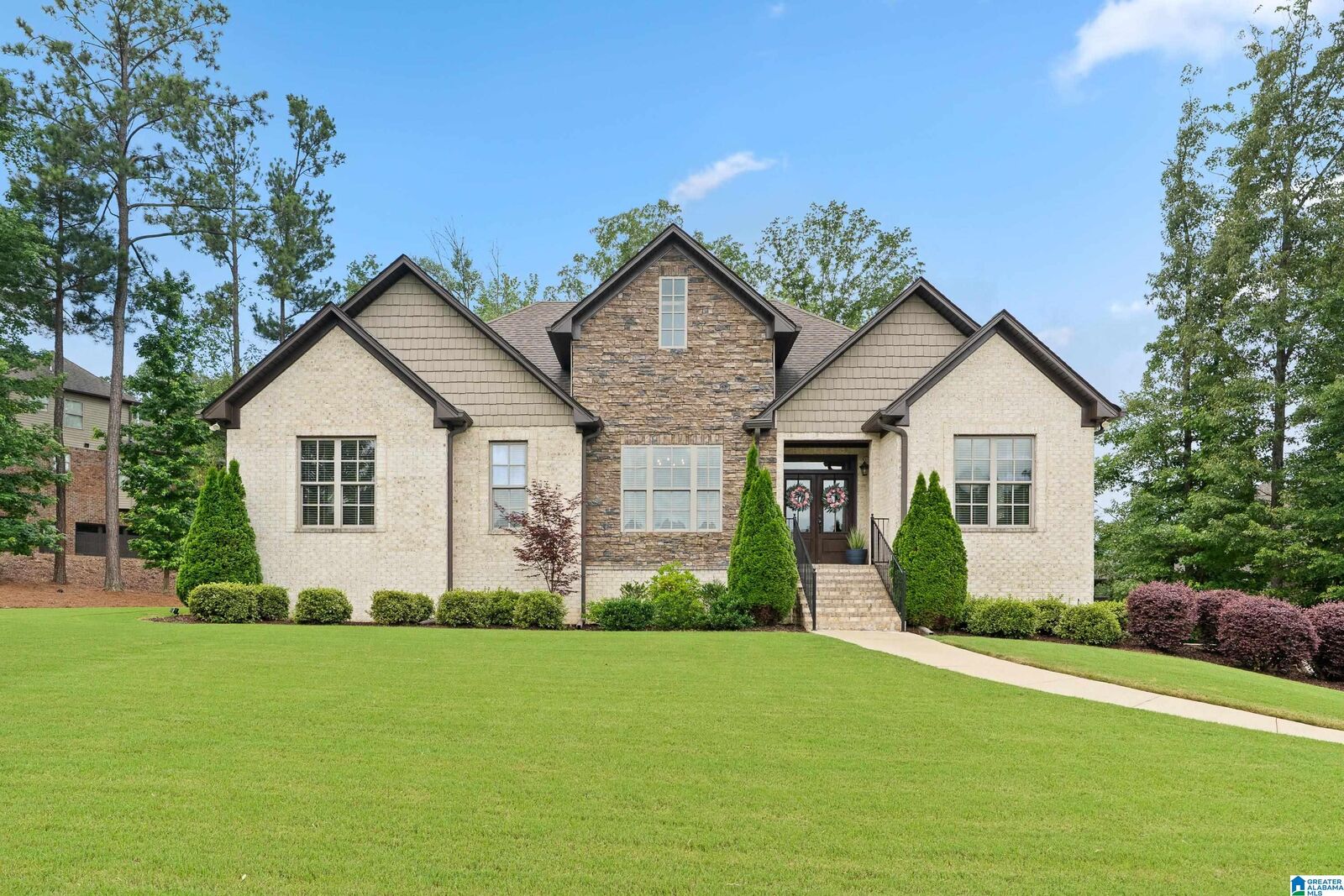 Property Photo: 221 Grey Oaks Drive AL 35124