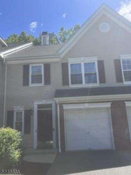 Property Photo:  75 Washington Ct 75  NJ 07082 