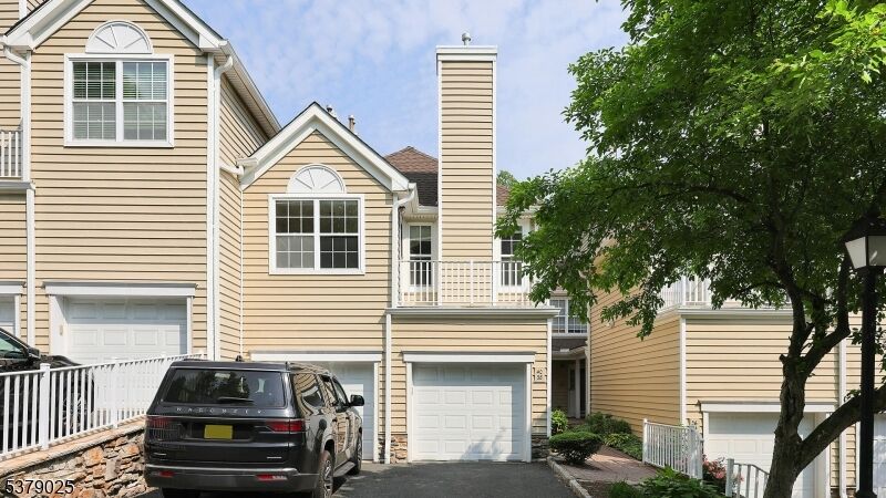 Property Photo:  40 Springholm Drive Ondo  NJ 07922 