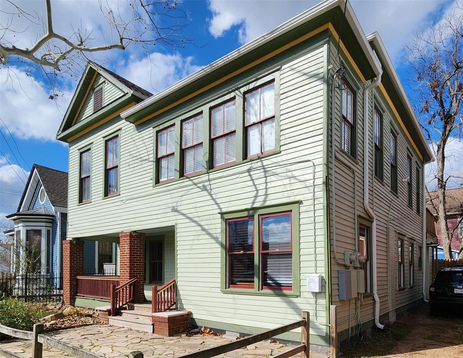 Property Photo: 1818 Kane Street 1 TX 77007