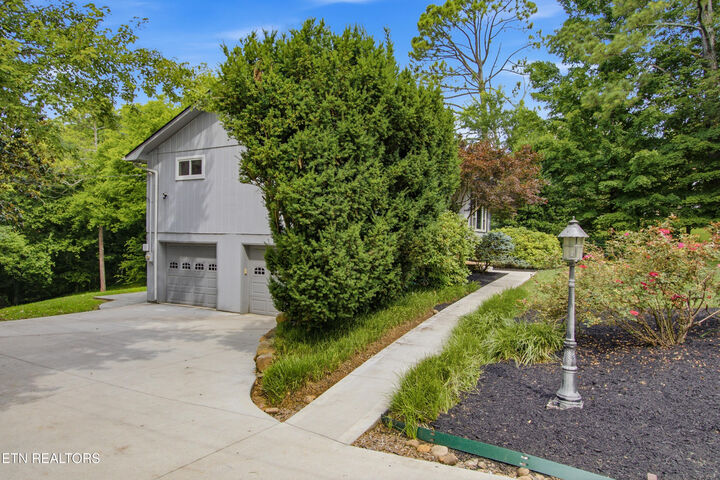 Property Photo: 2012 Grenada Blvd TN 37922