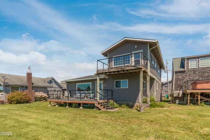 Property Photo:  35120 Rueppell Avenue  OR 97135 