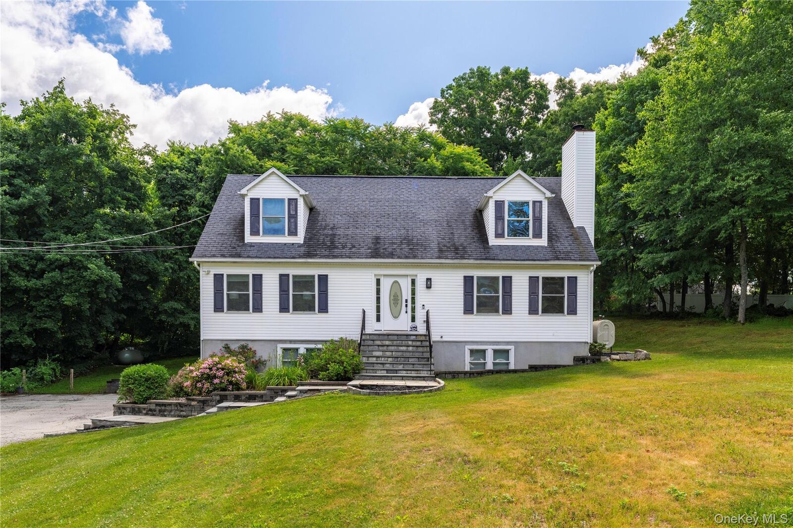 Property Photo:  22 Elm Road  NY 10537 