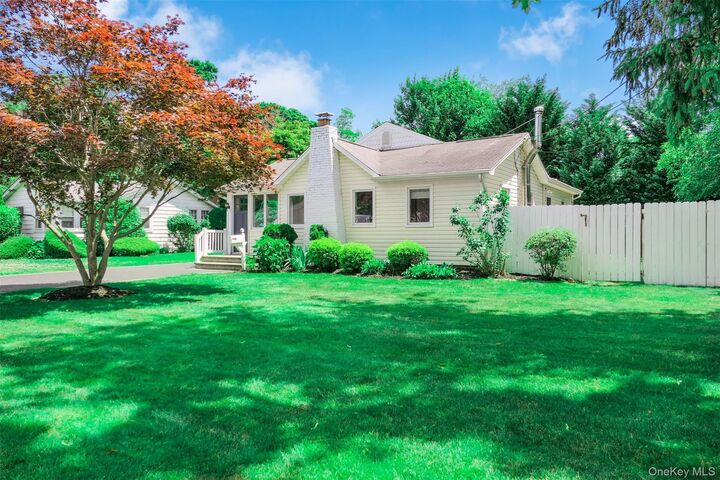 Property Photo:  5 Roosevelt Boulevard  NY 11772 