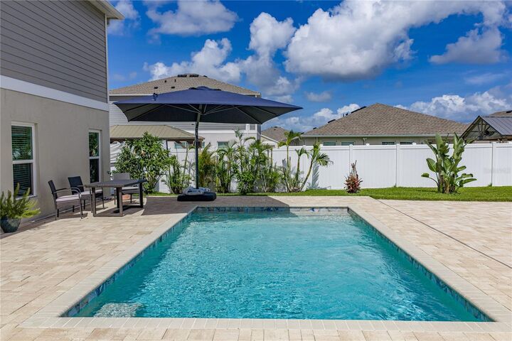 Property Photo:  12756 Tannencrest Drive  FL 33579 