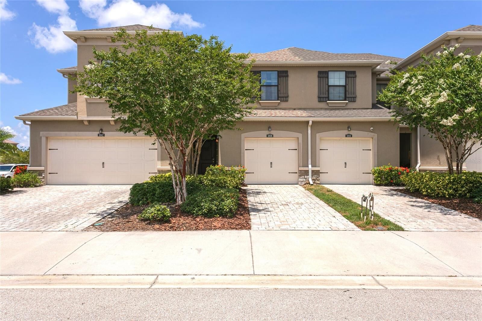 Property Photo: 5038 Sunnyside Lane FL 34211