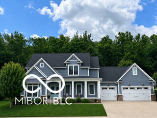 Property Photo: 2013 Deer Creek Circle IN 47201