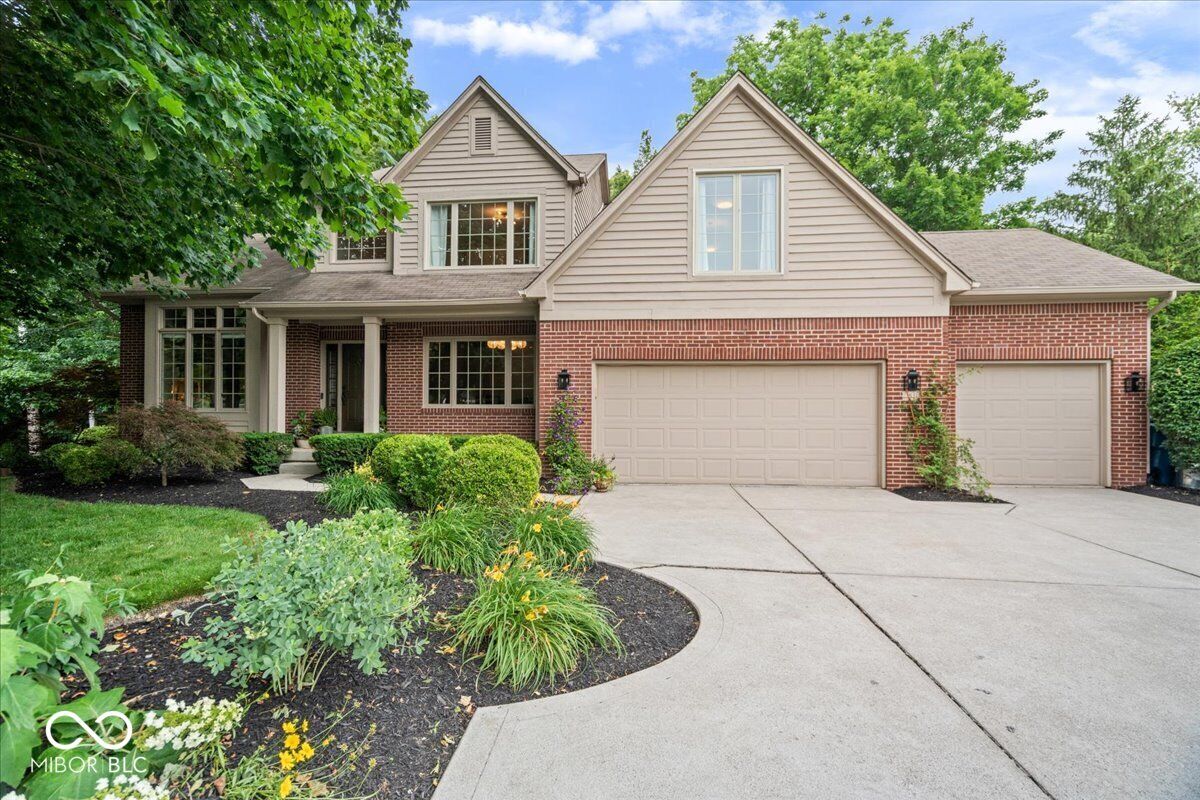Property Photo:  811 Pebble Brook Place  IN 46062 