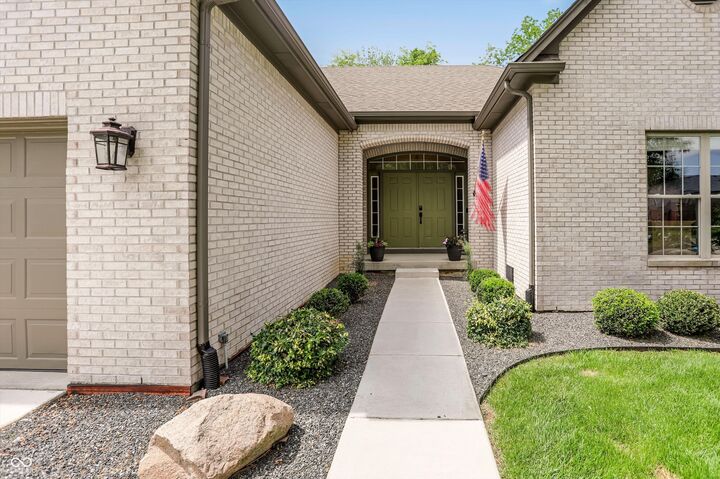 Property Photo: 4300 Tally Ho Circle IN 46077