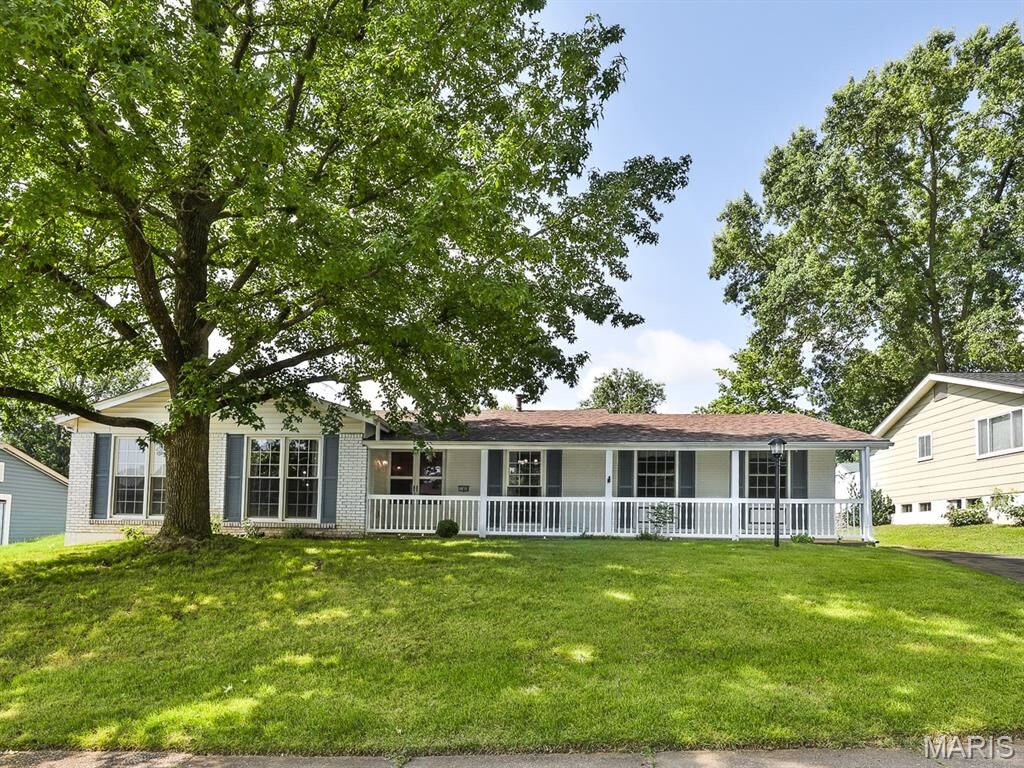 Property Photo:  11858 Villa Dorado Drive  MO 63146 