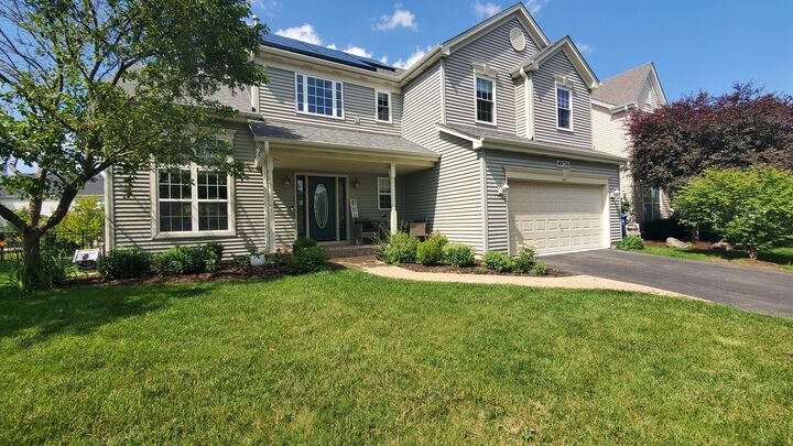 Property Photo:  40W216 Chapman Court  IL 60134 