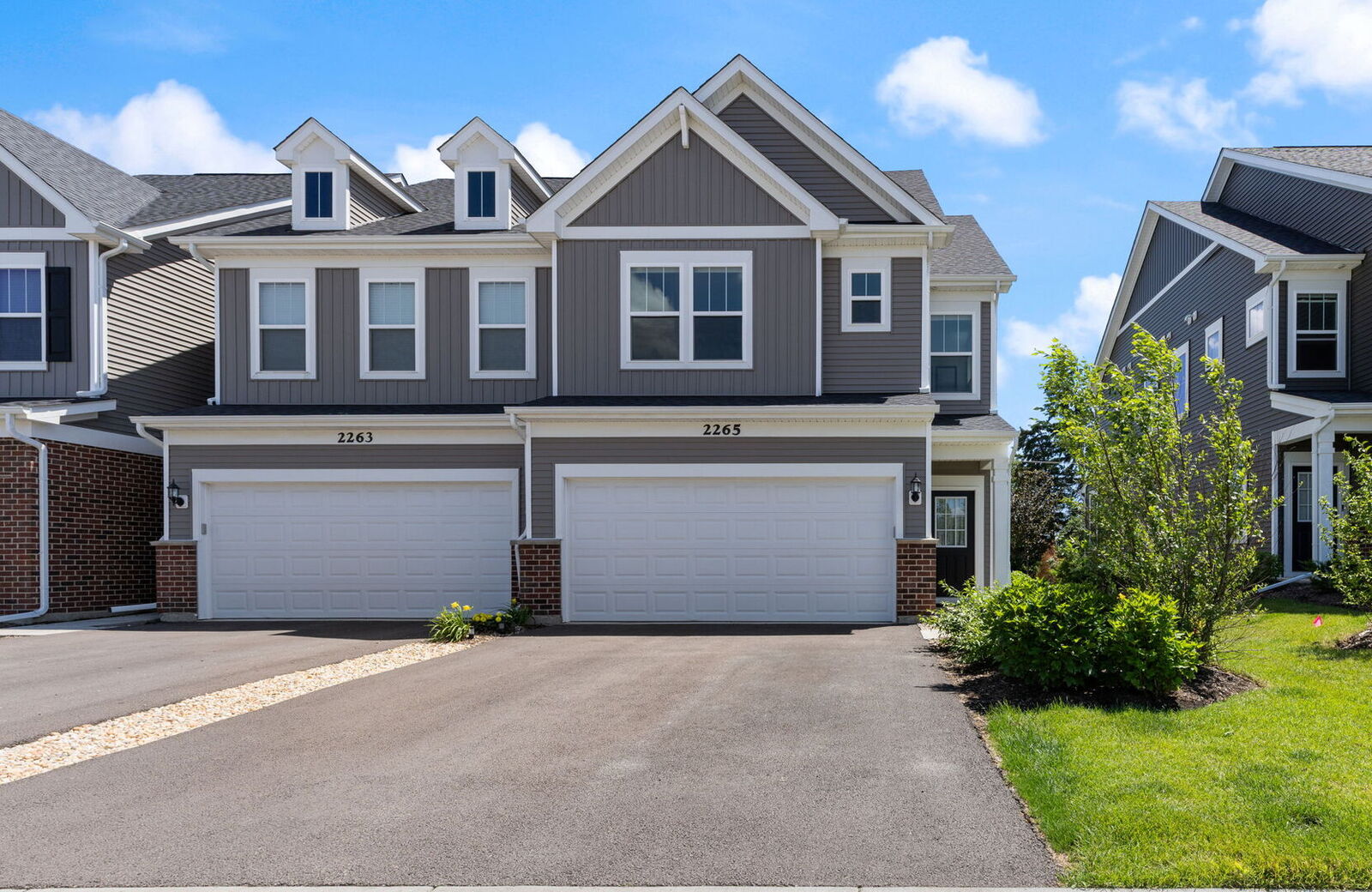 Property Photo: 2265 Horseshoe Circle IL 60564