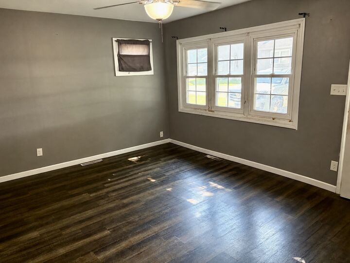 Property Photo: 105 S Miller Street IL 61727