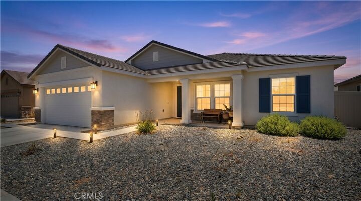 Property Photo:  537 Hedgewood  CA 92543 