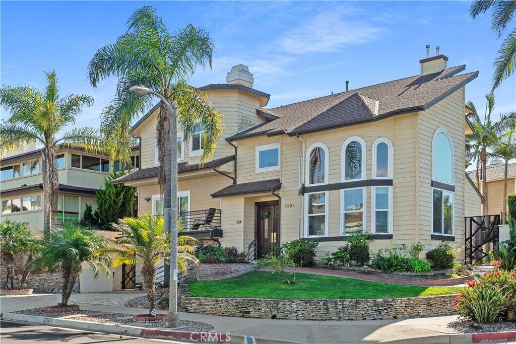 Property Photo: 7901 Berger Avenue CA 90293