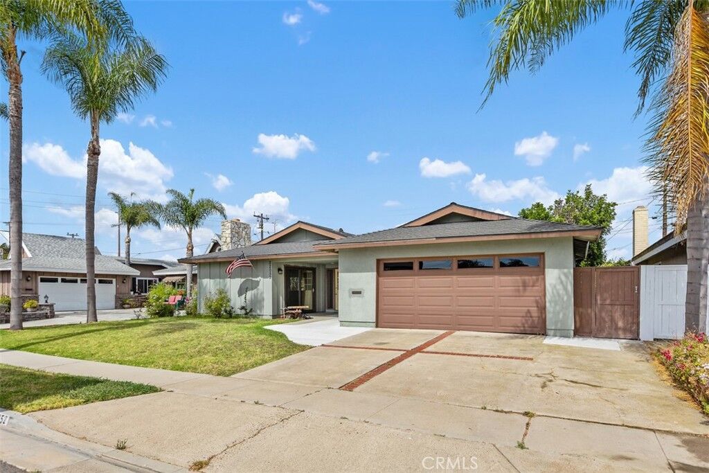Property Photo: 22052 Islander CA 92646