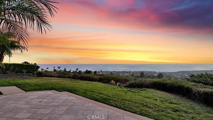 Property Photo:  619 Calle De Soto  CA 92672 