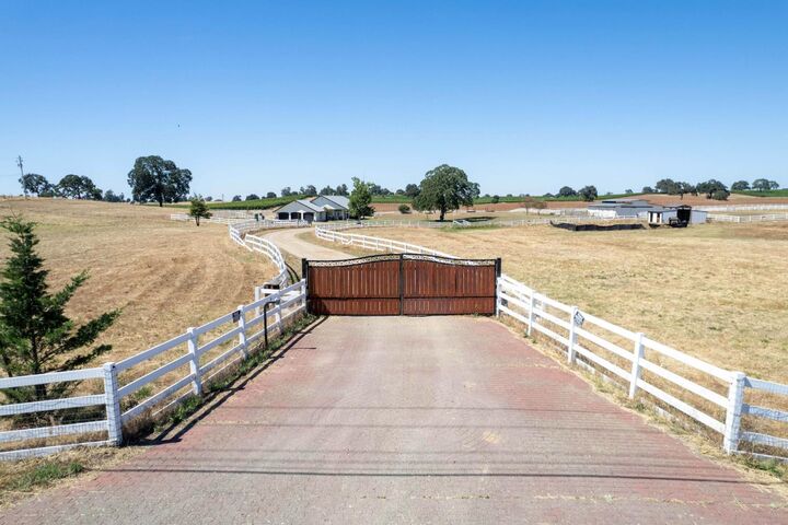 Property Photo:  19255 Brandt Road  CA 95240 