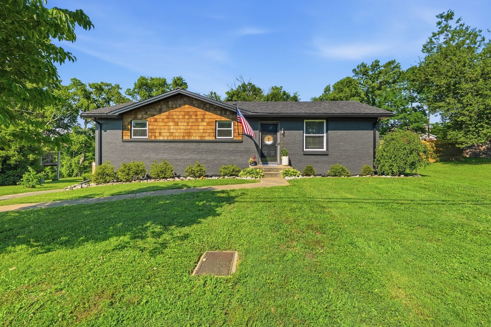 Property Photo:  4784 Cascade Dr  TN 37138 