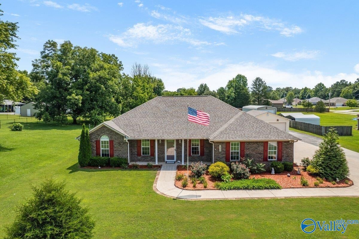 Property Photo: 1325 Carrol Road AL 35749