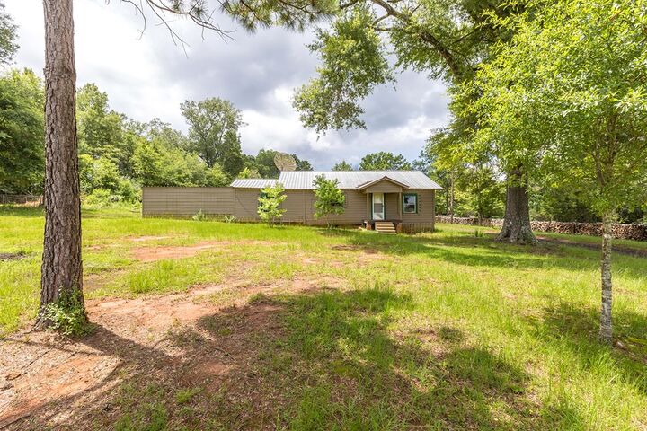 Property Photo:  1346 Highway 21 E  TX 75972 