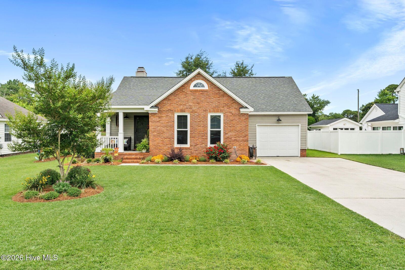 Property Photo:  2932 New Town Drive  NC 28405 