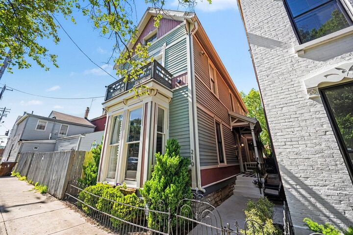 Property Photo: 210 E 8th Street KY 41011