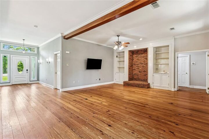 Property Photo:  301 Shady Oak Lane  LA 70471 
