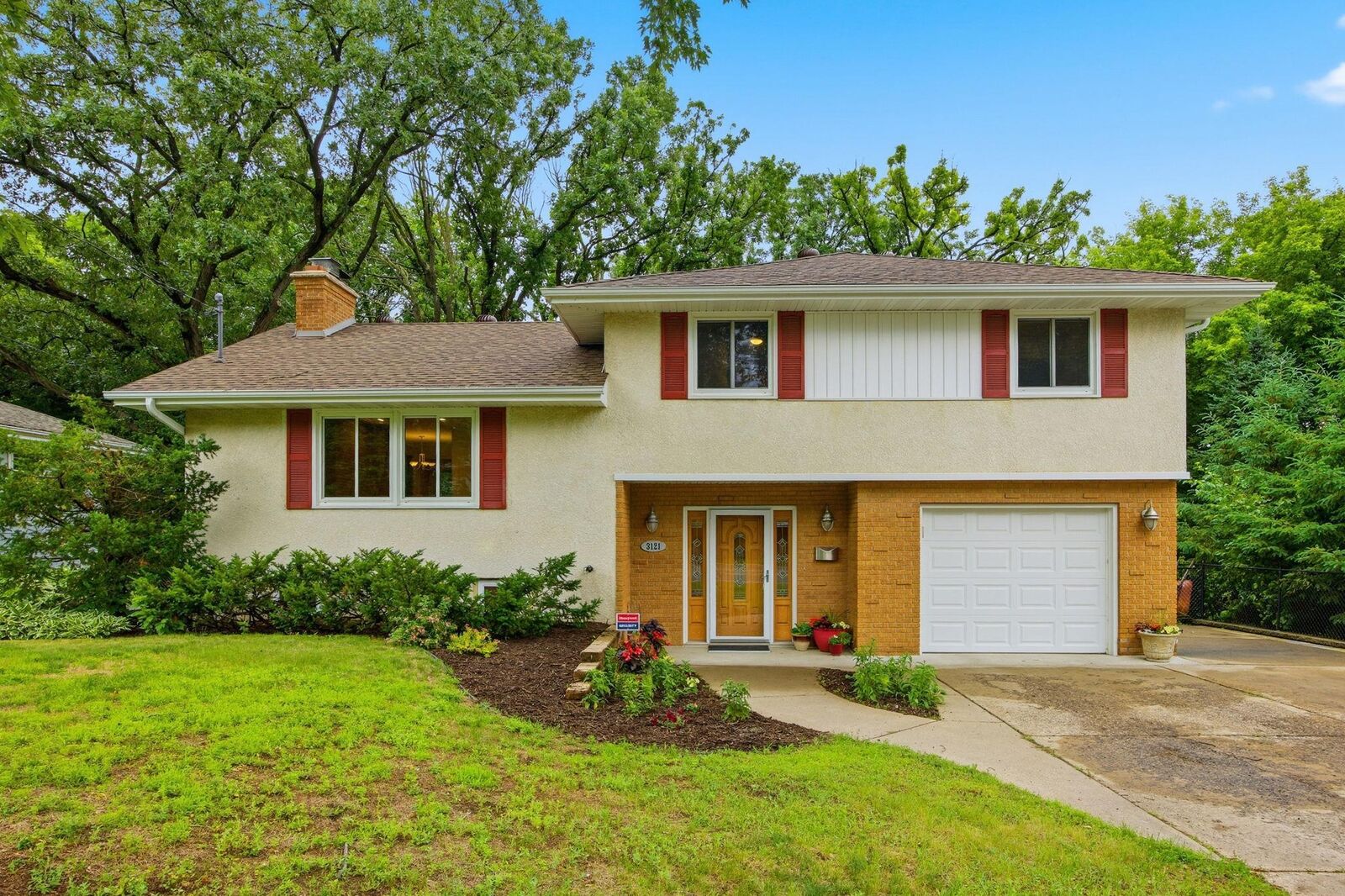 Property Photo:  3121 W 84th Street  MN 55431 