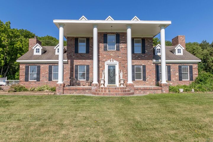 Property Photo: 17526 Co Hwy L-20 IA 51010
