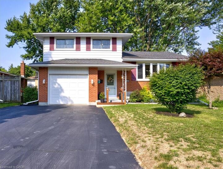 Property Photo: 12 Miller Crescent ON N3Y 4R1