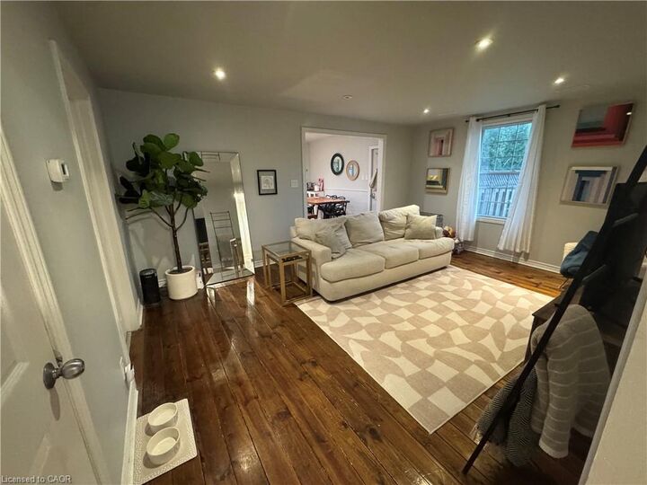 Property Photo:  391 Bay Street N  ON L8L 1M8 