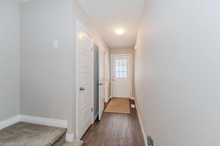 Property Photo: 86 Erbsville Court 32 ON N2T 0C8
