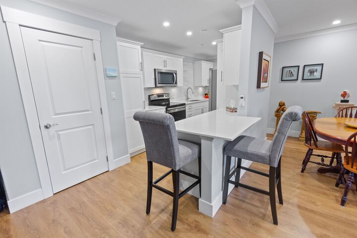 Property Photo: 18 Gilbert Drive 403 PE C1C 0W2