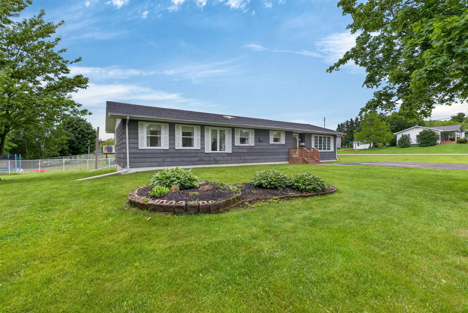 Property Photo:  13 Avonlea Drive  PE C1C 1C8 