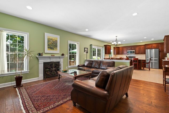 Property Photo:  30 Cedarview Cir 30  MA 01757 