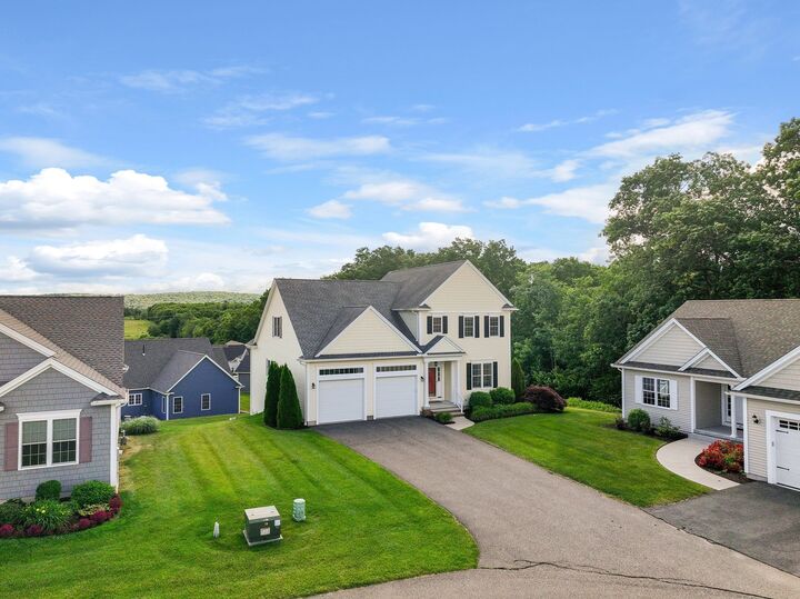 Property Photo:  47 Cypress Ln 47  MA 01095 