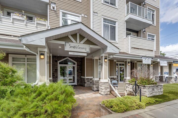 Property Photo:  132 1 Avenue NW 406  AB T4B 3H4 