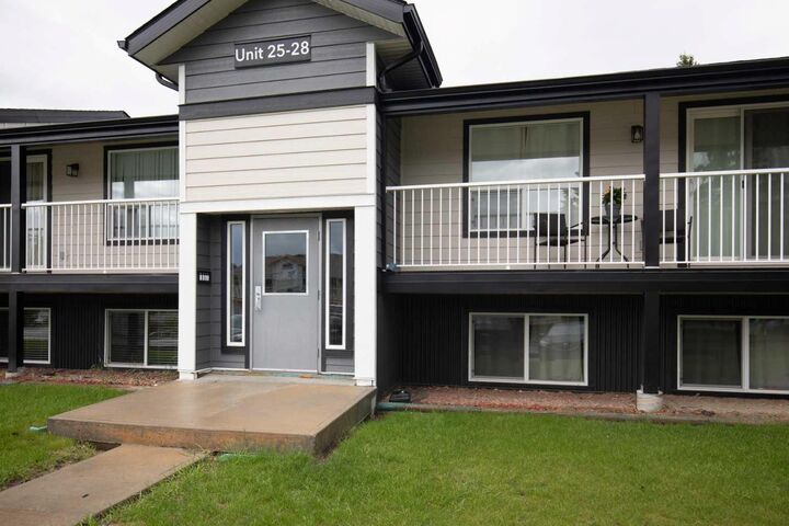 Property Photo:  11 Stanton Street 25  AB T4N 0B9 