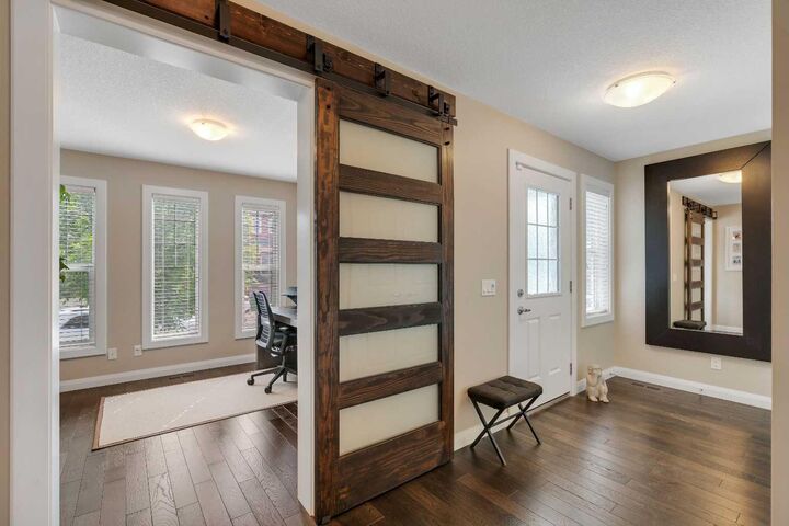 Property Photo:  18 Evanscrest Rise NW  AB T3P 0R7 