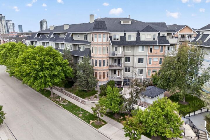 Property Photo: 2416 Erlton Street SW 504 AB T2S 3B7