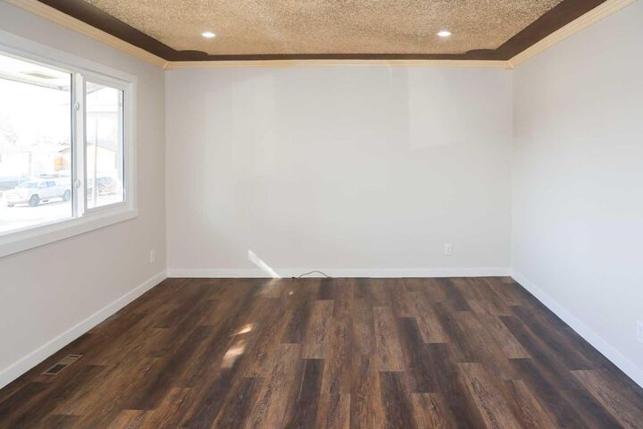 Property Photo: 40 Pensville Road SE AB T2A 4K5