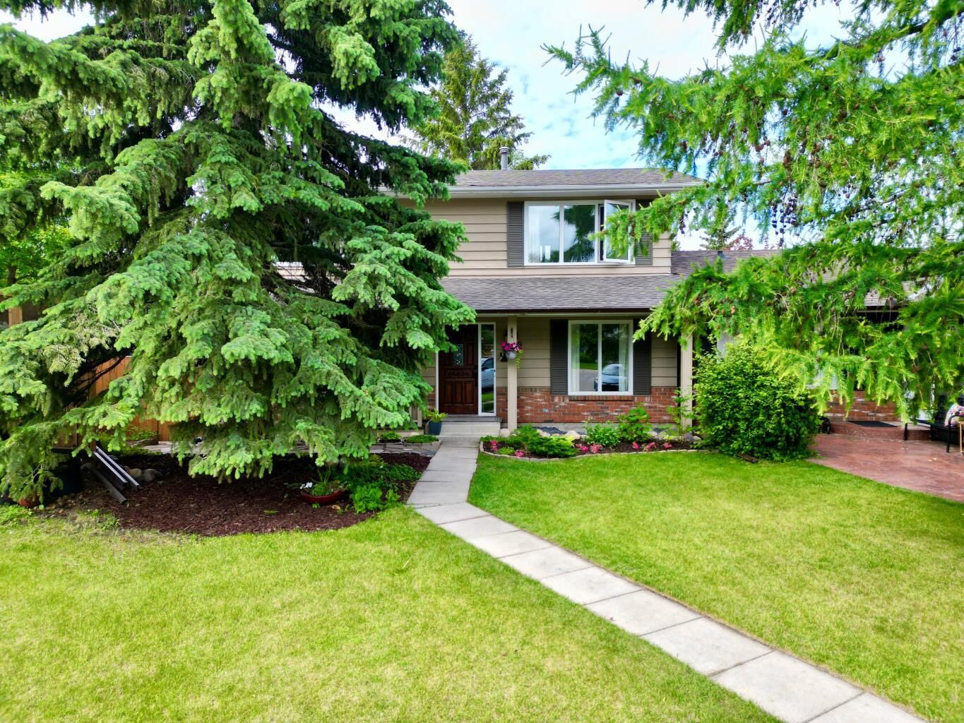 Property Photo: 119 Midland Place SE AB T2X 1N1