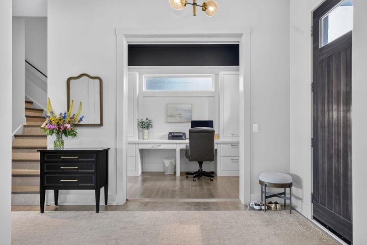 Property Photo: 2010 29 Avenue SW AB T2T 1N3
